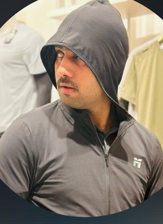 Hashay - Acompañantes masculino in Dubai Photo 1 of 1