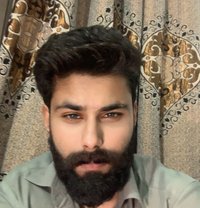 Hadi - Male adult performer in Islamabad
