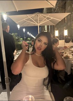 Sosa .UEA - escort in Muscat Photo 9 of 13