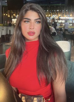 Hadil hoot - escort in Muscat Photo 7 of 13