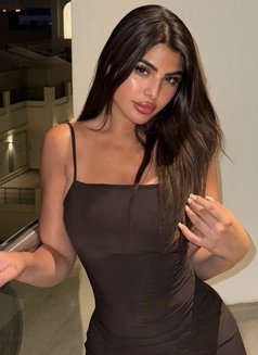 Hadil hoot - escort in Muscat Photo 9 of 13