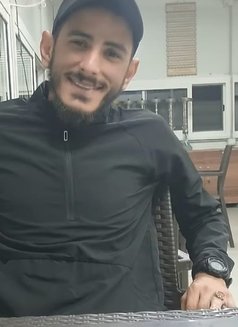 𝓱𝓪𝓭𝓲𝓵𝓮𝓫𝓸𝓷 - Male companion in Beirut Photo 1 of 6