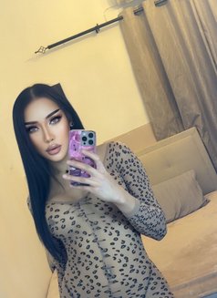 Hadir - Acompañantes transexual in Al Ain Photo 10 of 11