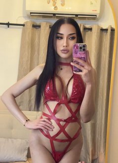 Hadir - Transsexual escort in Al Ain Photo 14 of 14