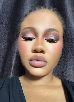 Hadiza - escort in Abuja Photo 4 of 5
