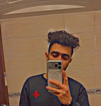 Haider - Male adult performer in Seoul