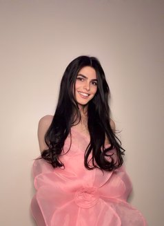 Haifa Lebanese Big Dick 🇱🇧 - Transsexual escort in Riyadh Photo 2 of 13