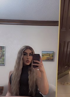 Haifa - Transsexual escort in Amman Photo 2 of 5