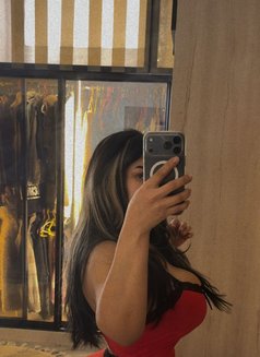 Haifa - puta in Riyadh Photo 12 of 14