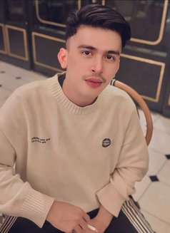 Haikal - Male escort in Singapore Photo 7 of 8