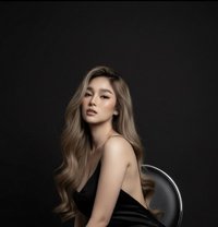 Hailey Collins - escort in Manila