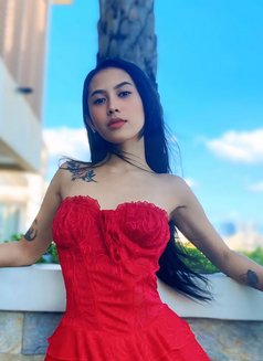 Hailey - puta in Manila Photo 2 of 2