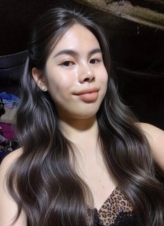 Hailey - Transsexual escort in Manila Photo 1 of 4
