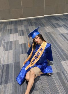 Hailey.Parker.Bbc - Acompañantes transexual in Manila Photo 6 of 6