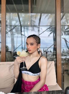 Hailey.Parker.Bbc - Transsexual escort in Manila Photo 11 of 11