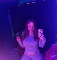 Donna - escort in Tokyo