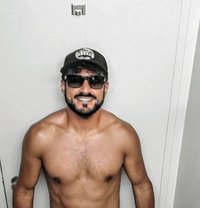 Hairypig - Male escort in Toronto