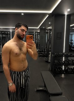 Haitam - Acompañantes masculino in Khobar Photo 4 of 5