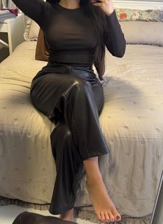 Hajar - escort in Amman Photo 3 of 4