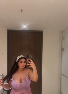 Hajar - escort in Dubai Photo 5 of 9