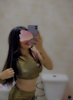 Hajer Moroccan ajman - puta in Ajmān Photo 11 of 12