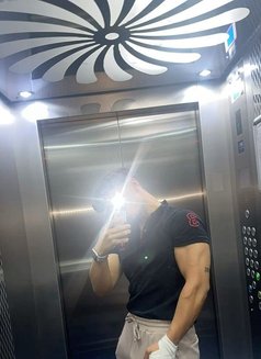 Hakan - Acompañantes masculino in Riyadh Photo 1 of 3