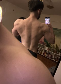 Hakan Xxl - Male escort in İstanbul Photo 2 of 5