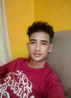 Haki - Male escort in Bali Photo 7 of 7