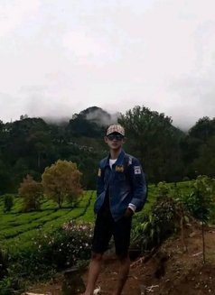 Haki - Male escort in Bali Photo 1 of 5