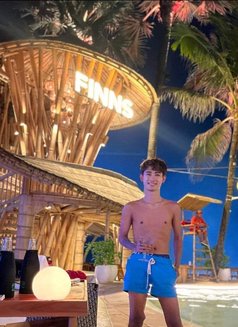 Haki - Male escort in Bali Photo 2 of 5