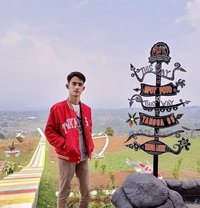 Haki - Male escort in Bali