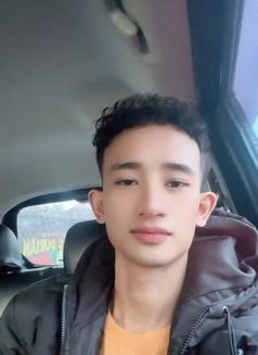 Haki - Male escort in Bali Photo 4 of 5