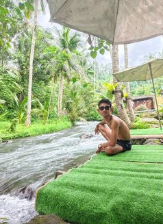 Haki Msg - Male escort in Bali Photo 3 of 8