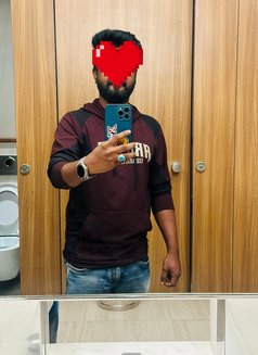 Hakkim - Acompañantes masculino in Dubai Photo 2 of 3