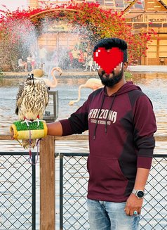 Hakkim - Acompañantes masculino in Dubai Photo 3 of 3