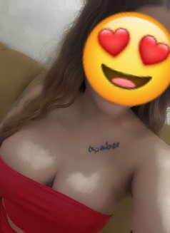 Hala - puta in Erbil Photo 5 of 5