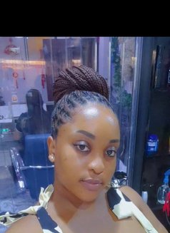 Haleey - escort in Dubai Photo 1 of 6