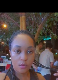 Haleey - escort in Dubai Photo 3 of 6