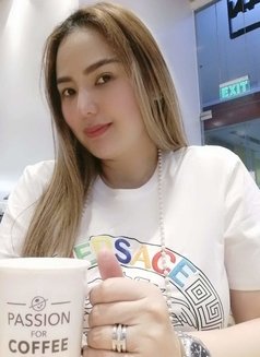 Half-American Beauty, Tall & Curvy - escort in Singapore Photo 8 of 8