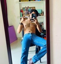 Lucky_7inch - Male escort in New Delhi