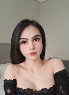 Halifahxx - Transsexual escort in Dammam Photo 3 of 5