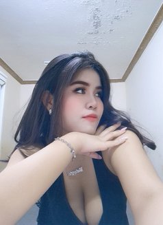 Halimababy - puta in Riyadh Photo 1 of 5