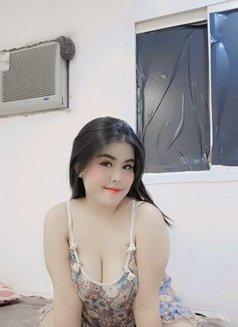 Halimababy - puta in Riyadh Photo 4 of 5