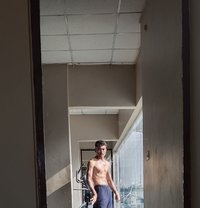 Halku - Acompañantes masculino in Raipur