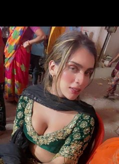 Halla - Transsexual escort in Ahmedabad Photo 2 of 12