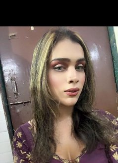 Halla - Transsexual escort in Ahmedabad Photo 6 of 12