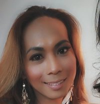 Halle Berry Ladyboy Versa in Dubai - Transsexual escort in Dubai