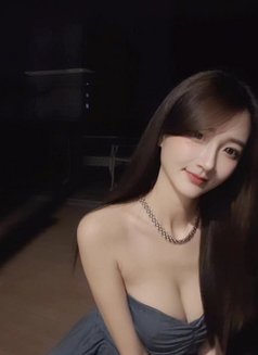 Hallo Available - puta in Jakarta Photo 4 of 4