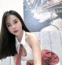 Hally - escort in Dubai