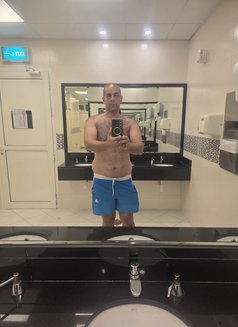 Hamada558 - Male escort in Dubai Photo 5 of 5